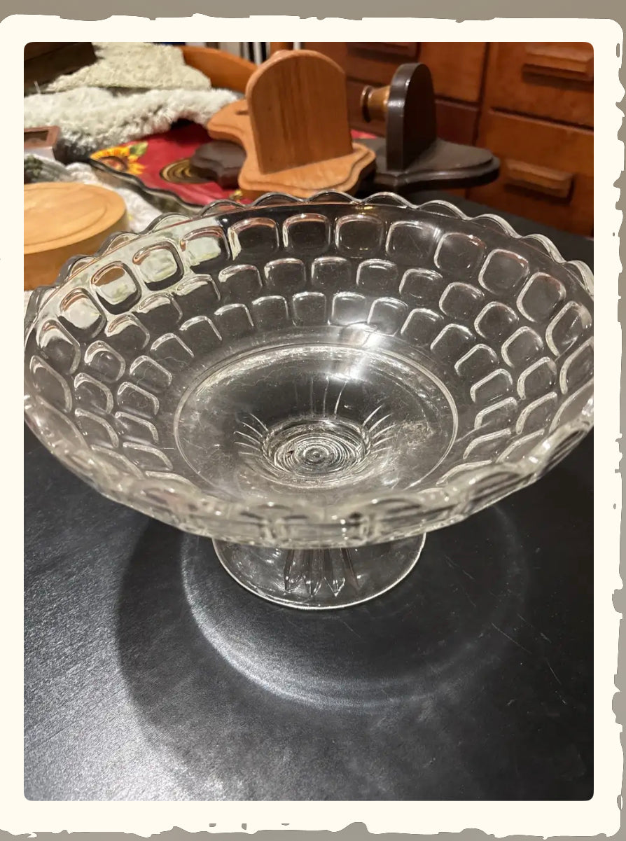 6 inch vintage Federal Glass Yorktown pattern clear footed fruit bowl with bubble texture and scalloped rim